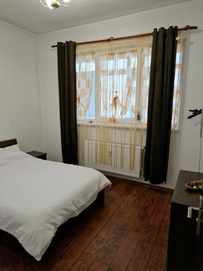 Charming Apartment With Private Terrace بوخارست المظهر الخارجي الصورة